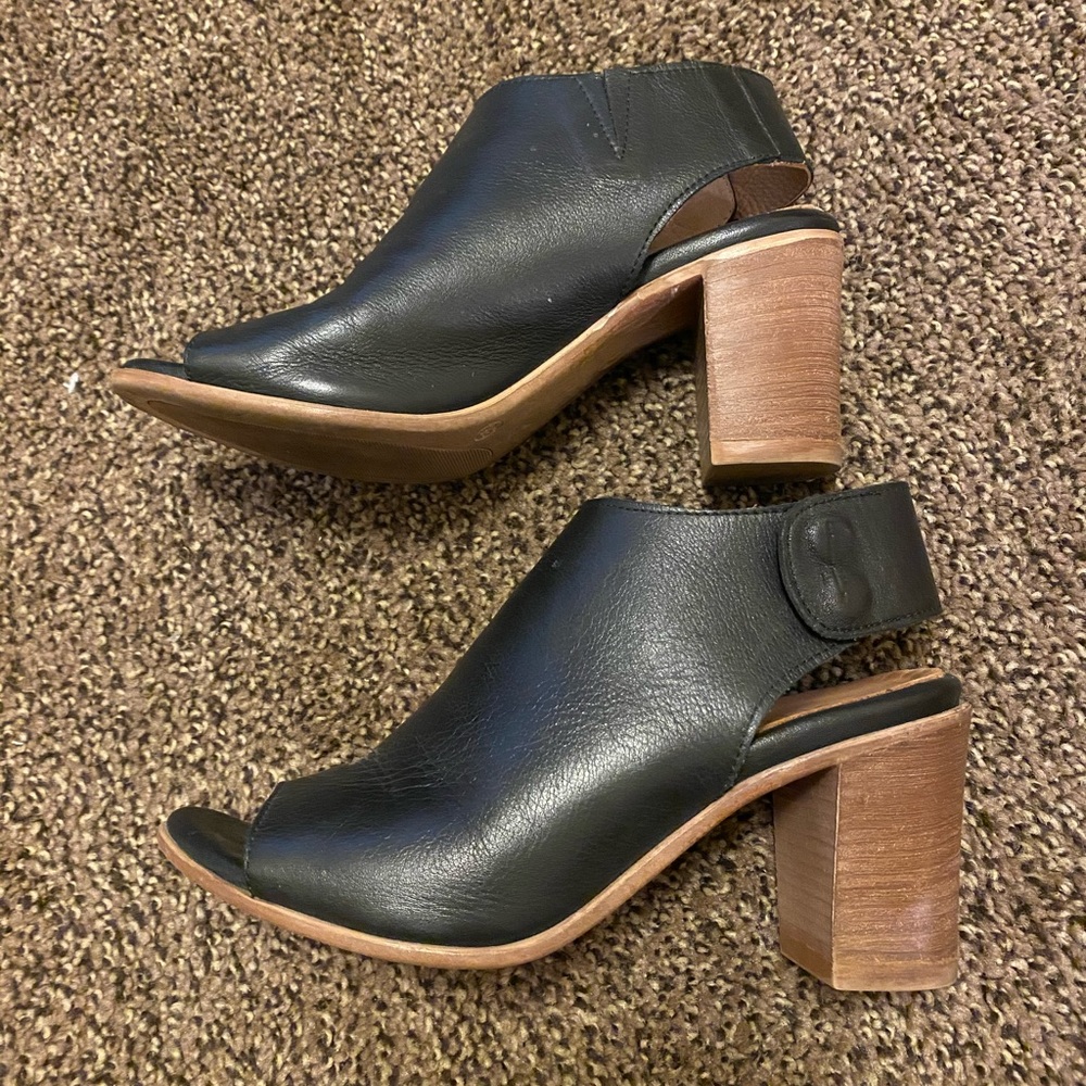 Bueno Heels
